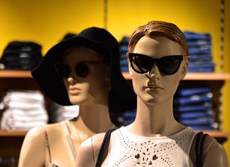 Manekiny damskie – więcej niż element wystawy Manekiny damskie