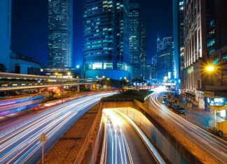 Jaka barwa światła do szarych ścian?