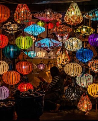 Czy do lampy solarnej potrzebna jest bateria?