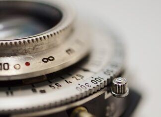 Co zrobić gdy otwór na drzwi jest za duży?