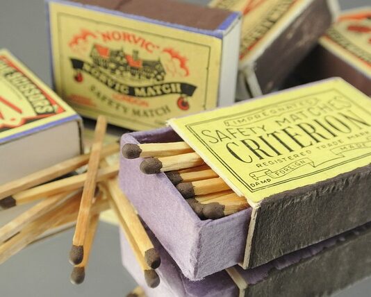 Ile kosztuje 1 pudełko zapałek?