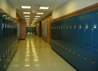 Jak zrobić szafkę pod zlew kuchenny?