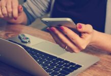 Jak działa inteligentna żarówka co potrafi w zależności od stopnia zaawansowania modelu )?