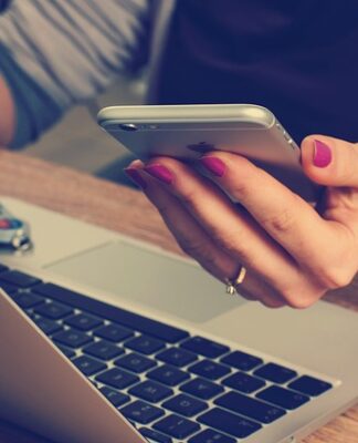 Jak działa inteligentna żarówka co potrafi w zależności od stopnia zaawansowania modelu )? Jak działa inteligentna żarówka co potrafi w zależności od stopnia zaawansowania modelu )?