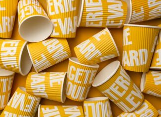 Czym wybielić Zżółknięty plastik?