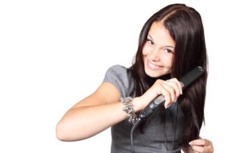 Jak otworzyć wino prostownicą?