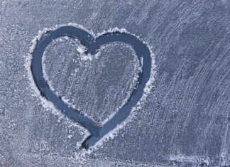 Czy woskować szyby na myjni?