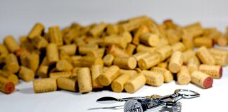 Jak wyciągnąć korkociąg?