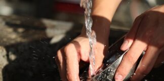 Jak dobrze i szybko umyć okna?