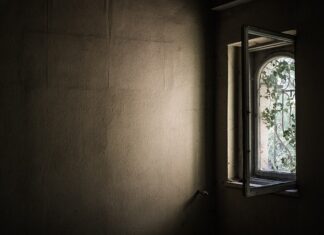 Co Nakleić na okno?