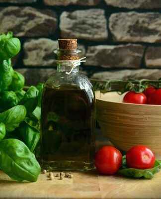 Ile godzin słońca dziennie potrzebują pomidory?