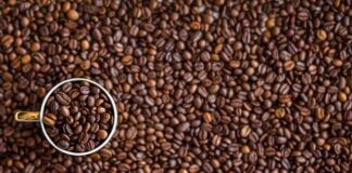 Ile spala piec z podajnikiem?