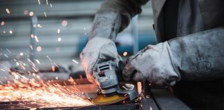 Jaka szlifierką do usuwania farby?