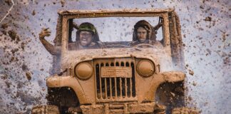 Jak usunąć żółty nalot na plastiku?