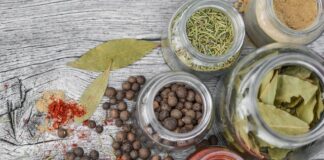 Jakie pojemniki na odpady w warsztacie samochodowym?