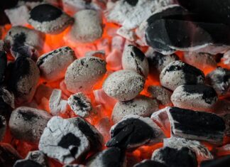 Czy można piec w folii aluminiowej?