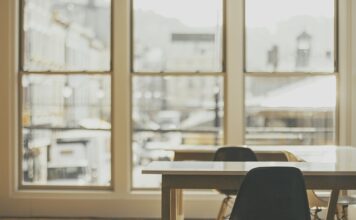 Jak myć okna myjka Karcher żeby nie było smug? Jak myć okna myjka Karcher żeby nie było smug?