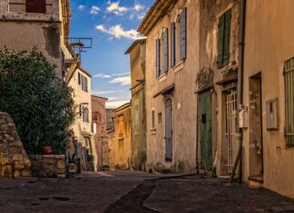 Jaka elewacja na dom?