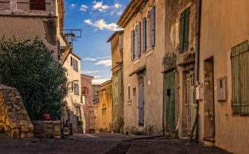 Jaka elewacja na dom?