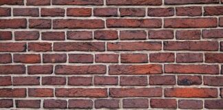 Czy zasłona może zasłaniać grzejnik?