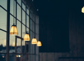 Co zamiast szyby na balkon?