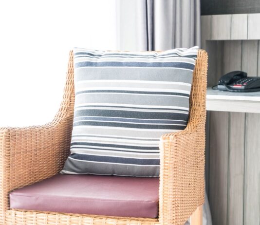 Jak poduszka na krzesło wpływa na Twoją koncentrację podczas pracy lub nauki? poduszka na krzesło