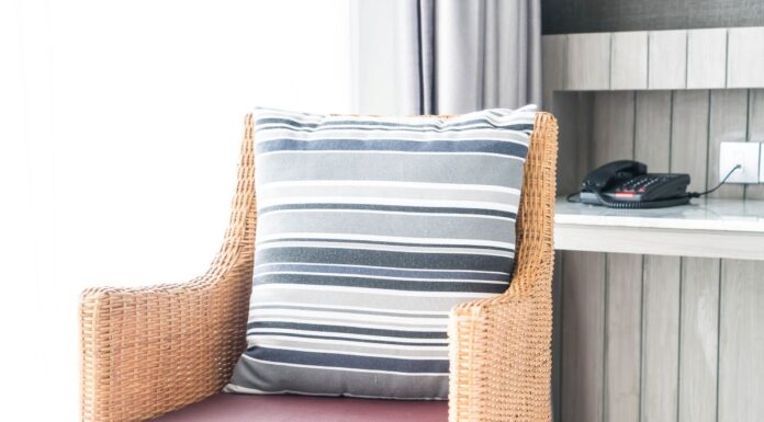 Jak poduszka na krzesło wpływa na Twoją koncentrację podczas pracy lub nauki? poduszka na krzesło